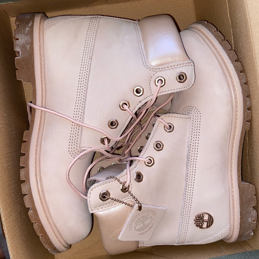 Women’s Size 8.5 Pink Waterproof Timberland Boots